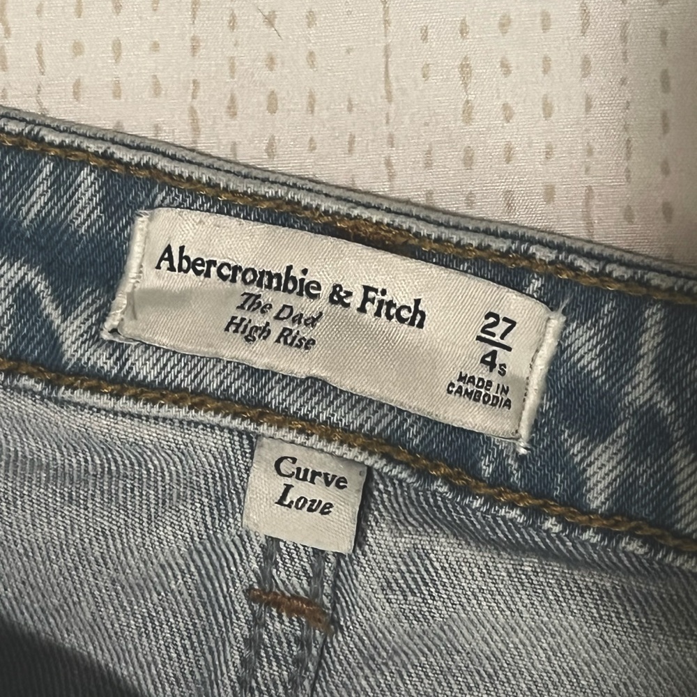 Abercrombie curve love size 4 short jeans